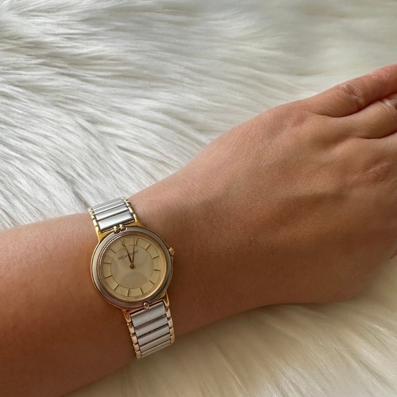 YSL watch main image 4
